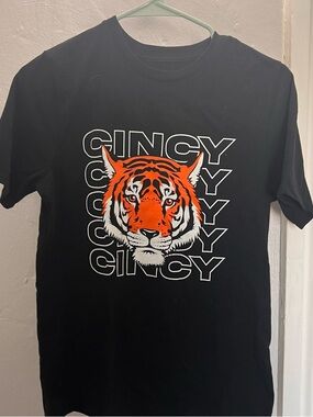 Cincy Bengals Graphic Tee - Black & Orange